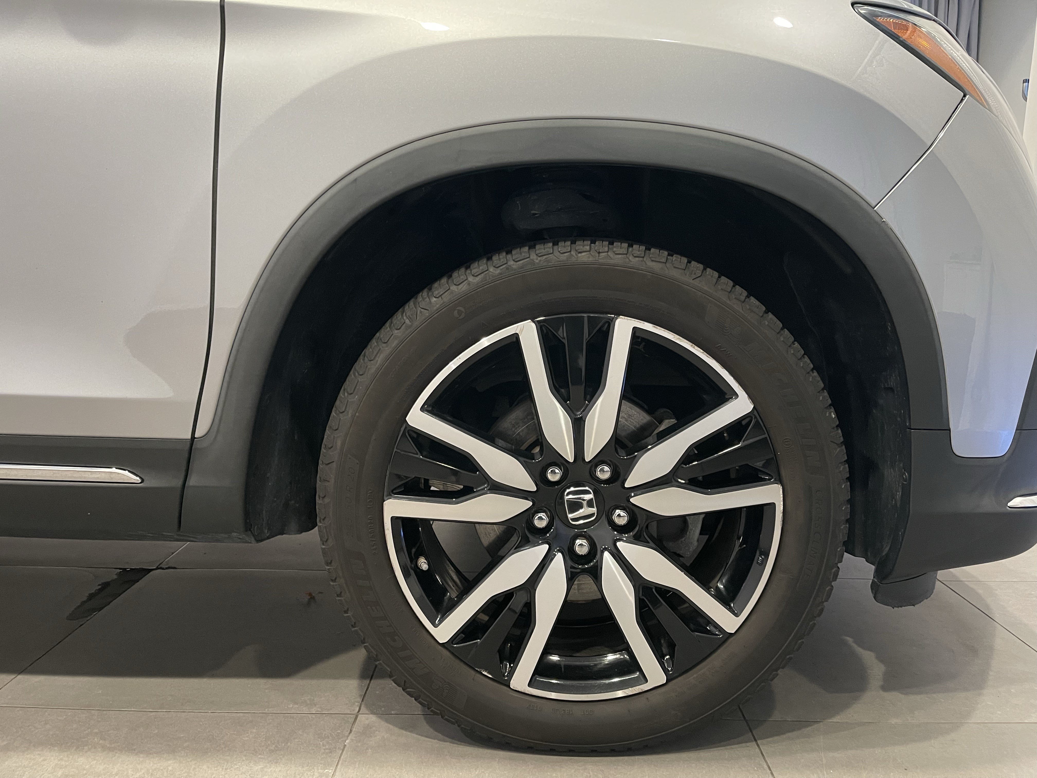 Used 2019 Honda Pilot Elite image 10