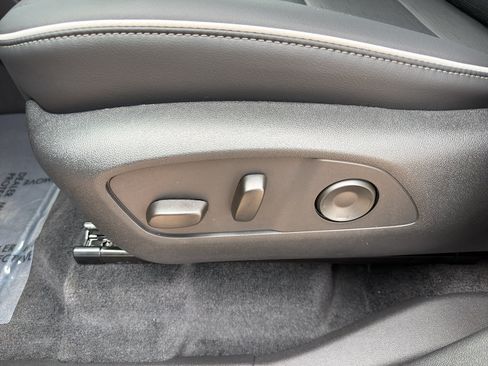 New 2026 Buick Enclave Sport Touring w/ Power Package FWD image 15