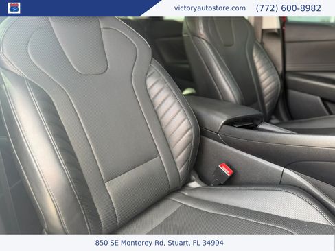 Used 2023 Hyundai Elantra Limited FWD image 43