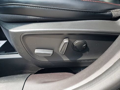 Certified 2023 Ford Escape ST-Line w/ Tech Pack #1 FWD image 21