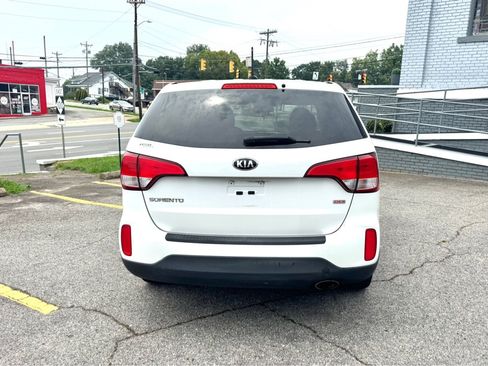 Used 2015 Kia Sorento LX AWD/4WD image 8