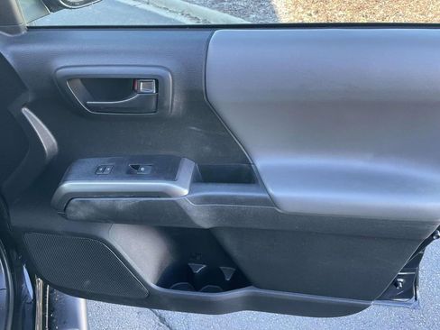 Used 2022 Toyota Tacoma SR5 image 44