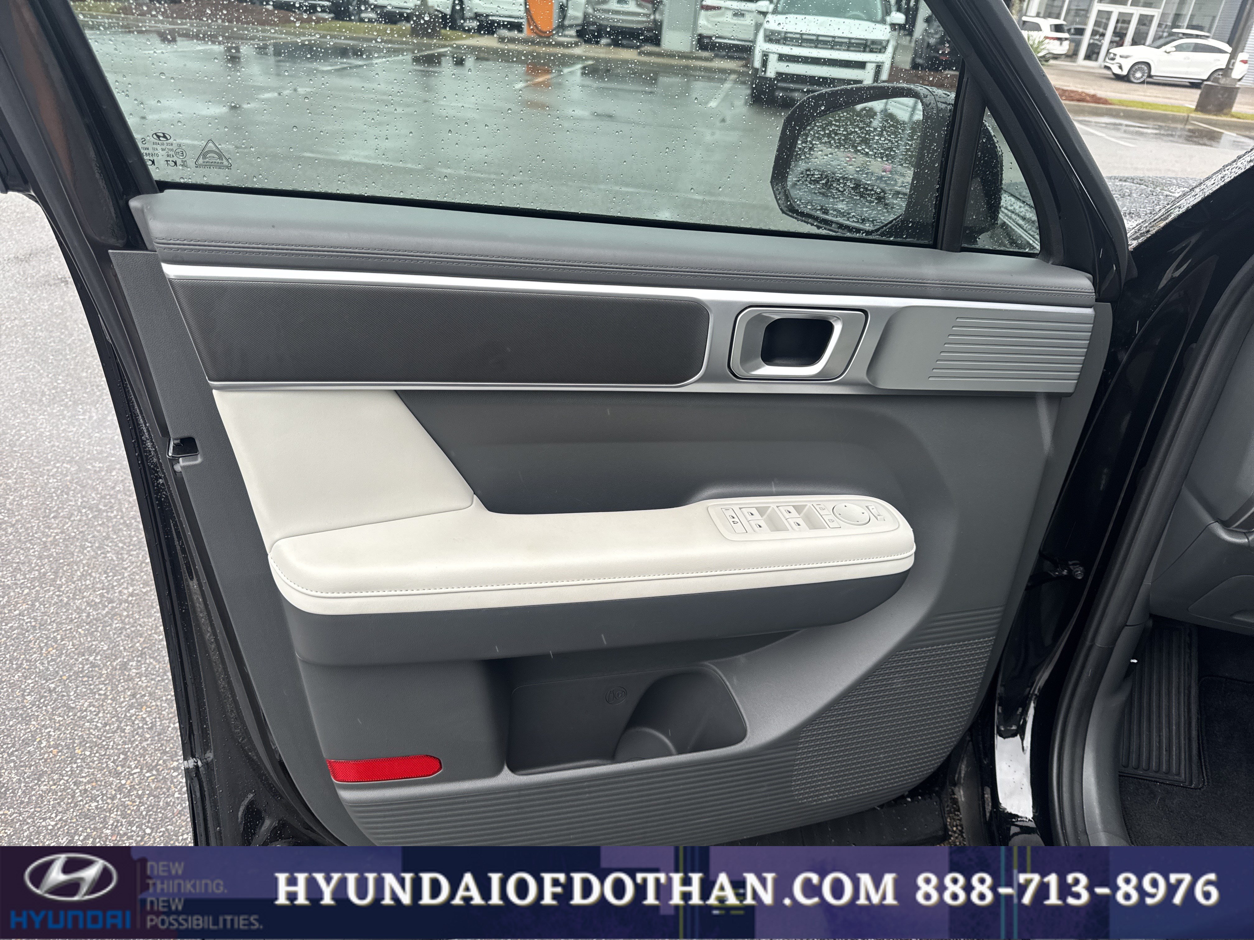 Certified 2025 Hyundai Santa Fe SEL FWD image 6