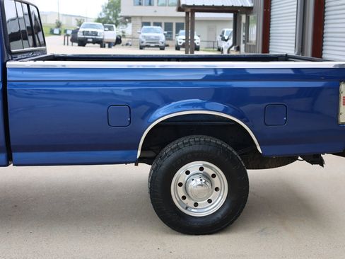 Used 1997 Ford F250 4x4 SuperCab Heavy Duty image 13