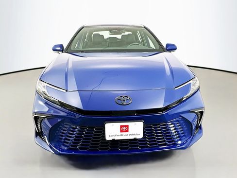 Used 2025 Toyota Camry XSE FWD image 2