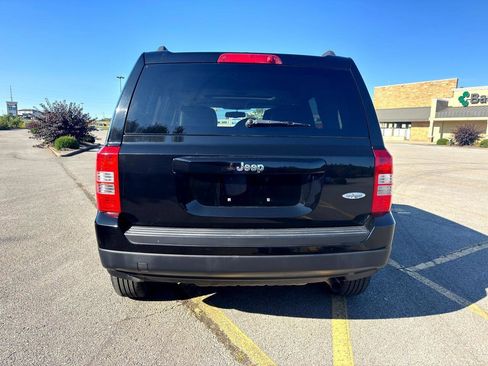 Used 2015 Jeep Patriot High Altitude FWD image 5