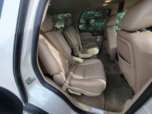 Used 2014 GMC Yukon Denali image 37