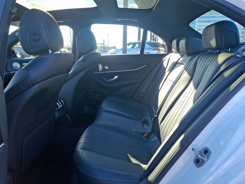 Used 2021 Mercedes-Benz E 350 4MATIC Sedan image 9