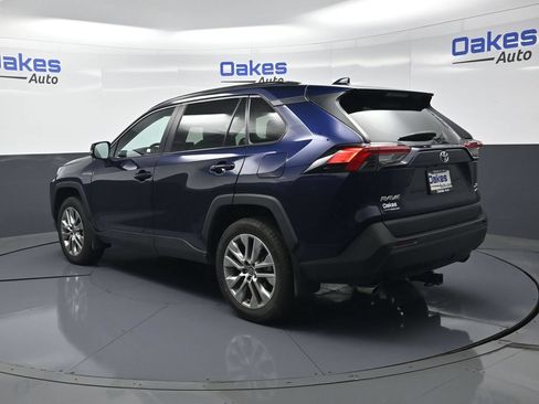 Used 2023 Toyota RAV4 XLE Premium AWD/4WD image 5