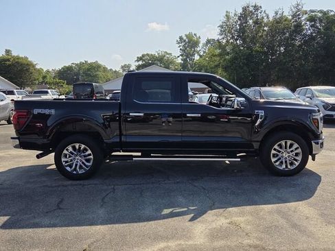 Used 2025 Ford F150 Lariat w/ Equipment Group 502A High AWD/4WD image 16
