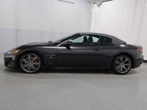 Used 2016 Maserati GranTurismo Sport RWD image 2