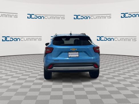 Used 2025 Chevrolet Trax LT w/ Driver Confidence Package FWD image 7