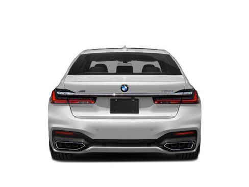 Used 2022 BMW 750i xDrive AWD/4WD image 8