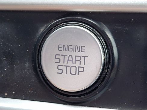 Used 2022 Kia K5 LXS image 31