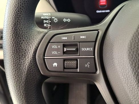 Used 2023 Honda HR-V LX image 23