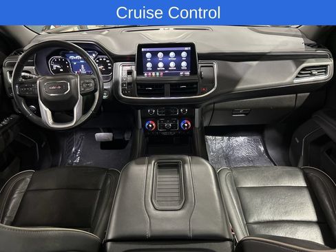 Used 2021 GMC Yukon XL SLT AWD/4WD image 2