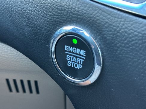 Used 2018 Ford Edge Titanium w/ Equipment Group 301A FWD image 24