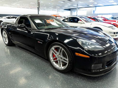 Used 2007 Chevrolet Corvette Z06 w/ Preferred Equipment Group RWD image 4