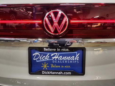 New 2026 Volkswagen Atlas SEL Premium R-Line AWD/4WD image 17