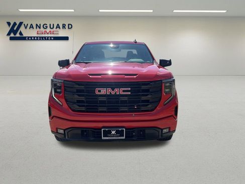 New 2025 GMC Sierra 1500 Elevation image 13