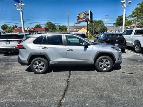 Used 2024 Toyota RAV4 XLE FWD image 11