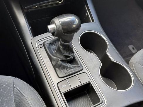 Used 2017 Kia Sorento LX image 29