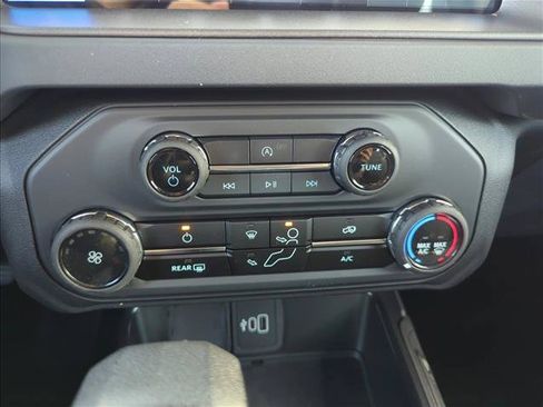New 2026 Ford Bronco 2-Door AWD/4WD image 14