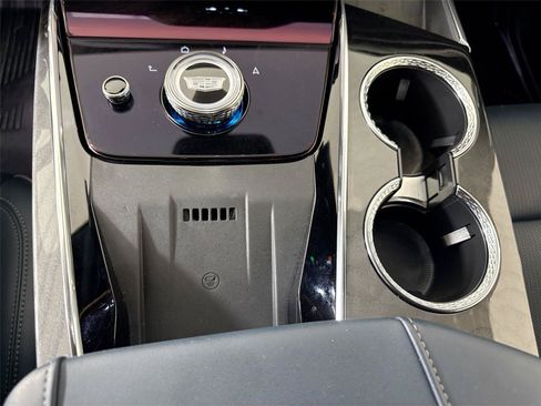 Used 2025 Cadillac Escalade IQ Sport 2 w/ LPO, Floor Liner Package AWD/4WD image 20