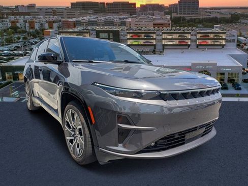 New 2025 Jeep Wagoneer S Limited image 1