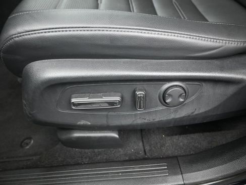 Used 2023 Honda CR-V EX-L image 19