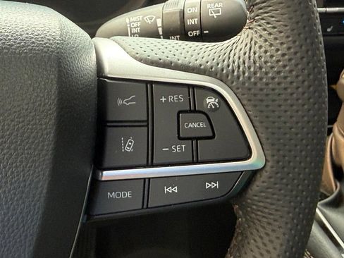 Used 2026 Toyota Sienna Limited AWD/4WD image 22