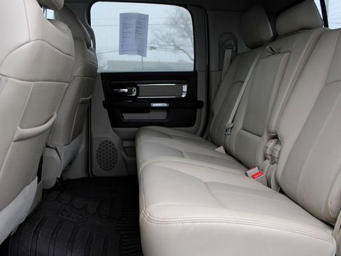 Used 2018 RAM 2500 Laramie w/ Convenience Group image 11