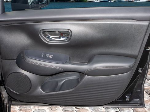 Certified 2023 Honda HR-V EX-L image 30