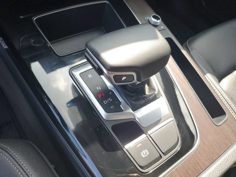 Used 2023 Audi Q5 2.0T Premium w/ Convenience Package AWD/4WD image 26