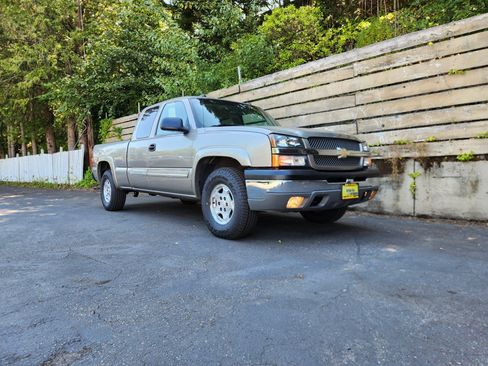 Used 2003 Chevrolet Silverado 1500 LT w/ Off-Road Package AWD/4WD image 19