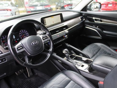Used 2020 Kia Telluride SX w/ SX Prestige Package image 24