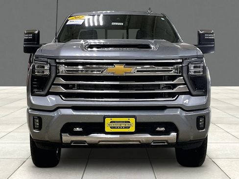 Used 2024 Chevrolet Silverado 2500 High Country w/ Z71 Off-Road Package AWD/4WD image 3