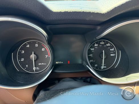 Used 2018 Alfa Romeo Stelvio AWD image 8