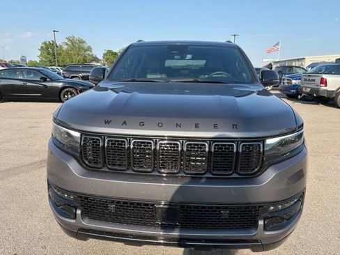 Used 2024 Jeep Wagoneer Series II AWD/4WD image 2