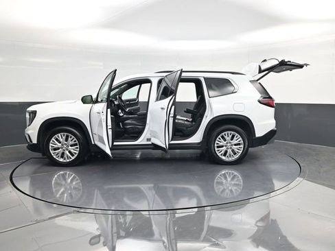 Used 2024 GMC Acadia Elevation FWD image 65