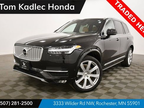 Used 2017 Volvo XC90 T6 Inscription w/ Vision Package image 1