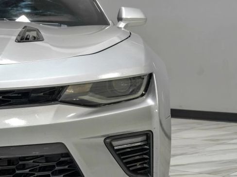 Used 2018 Chevrolet Camaro SS RWD image 52