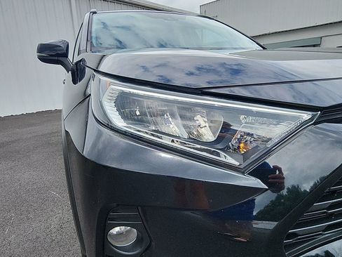 Used 2021 Toyota RAV4 XLE FWD image 12