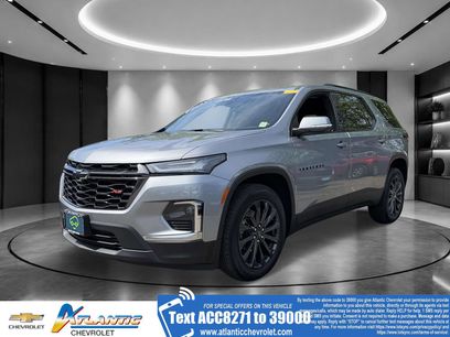 Used 2023 Chevrolet Traverse RS