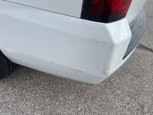 Used 2020 Chevrolet Suburban LT image 22