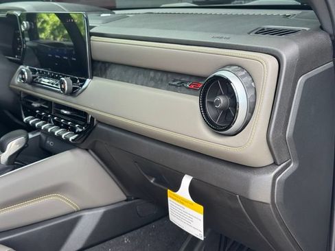 New 2026 Chevrolet Colorado ZR2 w/ Technology Package AWD/4WD image 25