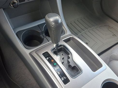 Used 2010 Toyota Tacoma PreRunner image 14