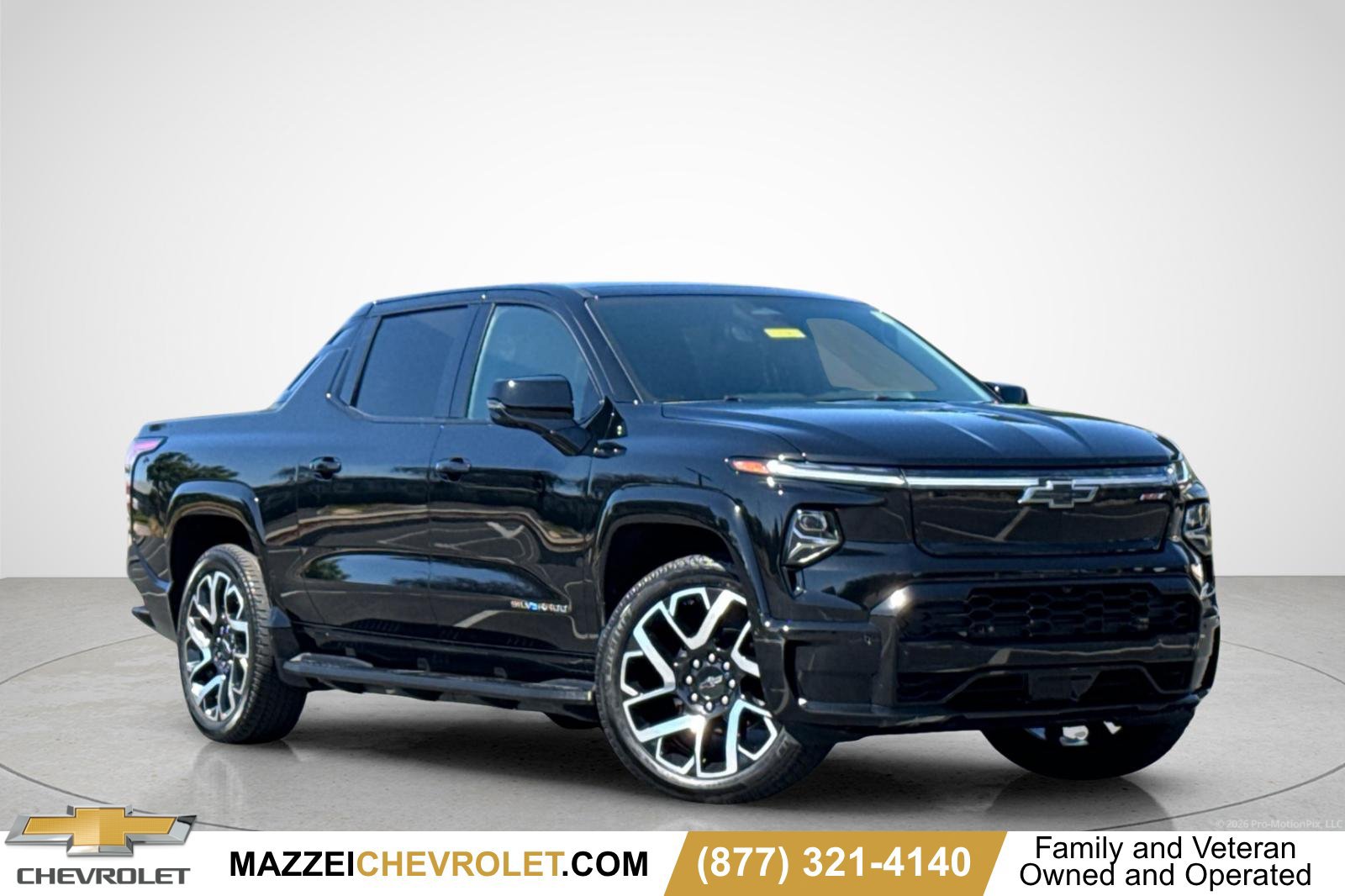 Used 2025 Chevrolet Silverado EV RST AWD/4WD image 1