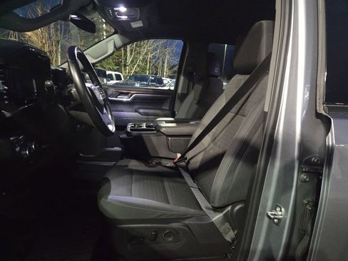 Used 2024 GMC Sierra 1500 Elevation image 17