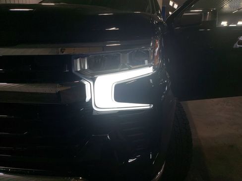 Used 2024 Chevrolet Silverado 1500 LT AWD/4WD image 31